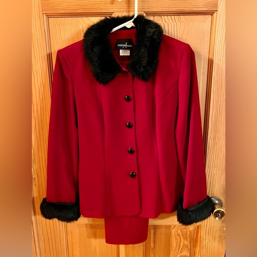 Vintage Positive Attitude Red Skirt Suit Blazer Set Faux Fur Collar Cuffs Size 6